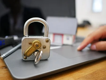 公司注冊(cè)后可以拿實(shí)繳的注冊(cè)資金使用嗎？