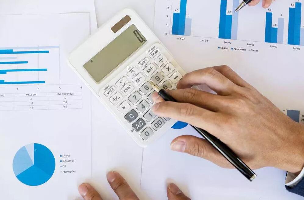 香港公司怎么報(bào)稅？來(lái)看看他們?cè)趺凑f(shuō)？