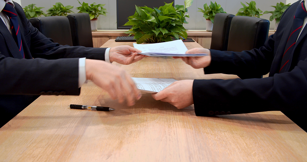 全面解析境內(nèi)公司在香港開設賬戶的步驟和優(yōu)勢