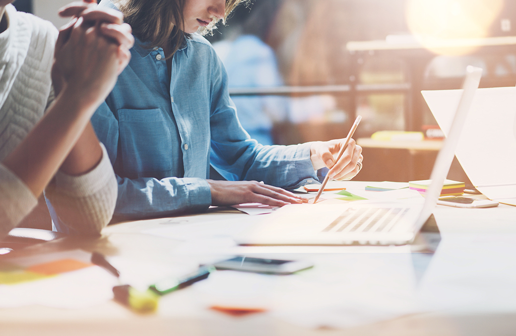 香港開設(shè)賬戶：境內(nèi)跨境公司是否能在香港開戶?